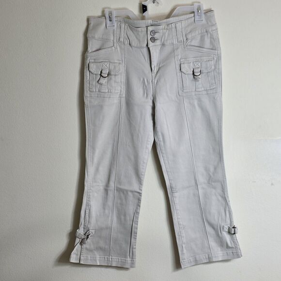 F L Jeans Pants - FL Jeans. Women's Capri Jeans Size 9/10  97% Cotton 3% Spandex